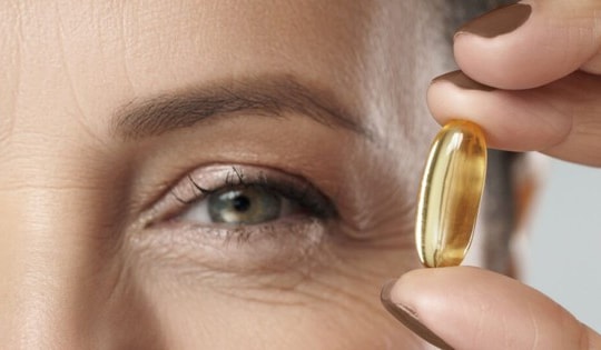 Vì sao thiếu omega-3 có thể gây khô mắt?