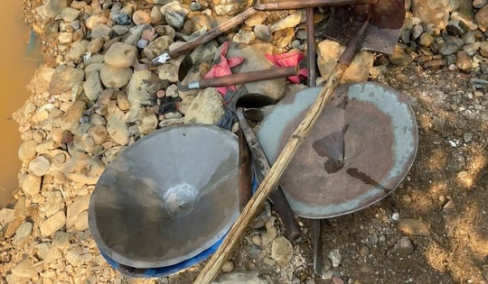 Bên trong điểm nóng khai thác vàng vừa bị truy quét ở Huế