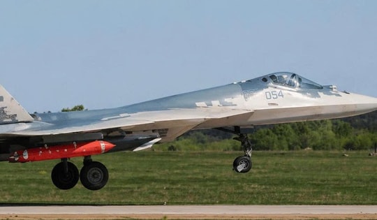 Ukraine giải mật tên lửa S-71K tầm bắn lên tới 300km trên tiêm kích Su-57 Nga