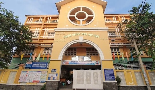 TPHCM: 25 ca nghi ngộ độc thực phẩm tại Trường tiểu học Đặng Thuỳ Trâm, có ca sốc, co giật