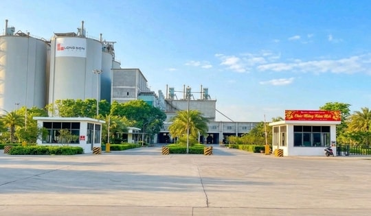 Công ty xi măng Long Sơn chào mừng ngày Giải phóng miền Nam 30/4 và Quốc tế lao động