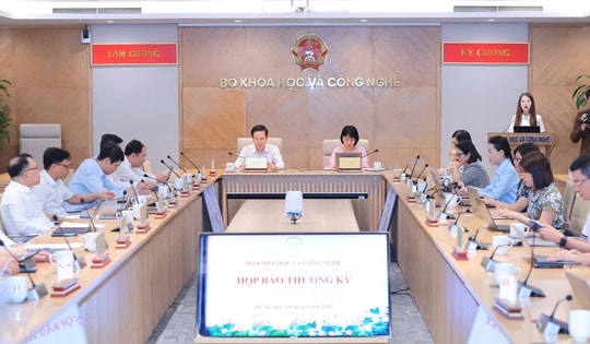 Hạ tầng số và công nghiệp công nghệ số tiếp tục tăng trưởng mạnh