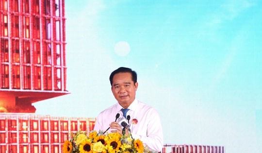 TPHCM khởi công loạt ‘siêu dự án’, lãnh đạo cam kết tháo gỡ đến cùng vướng mắc cho doanh nghiệp