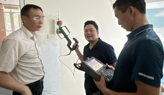 Tìm ra 'thủ phạm' khiến hàng loạt khóa ô tô và xe máy thông minh trên phố Yên Hòa bị vô hiệu