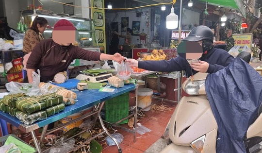 Đề xuất phạt tới 4 triệu đồng nếu để móng tay dài khi bán đồ ăn: 'Đây là ổ chứa vi khuẩn, dễ gây lây nhiễm sang thực phẩm'