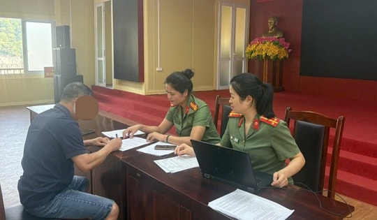 Công an làm việc với chủ tài khoản Trần Bá Sơn tham gia nhóm 'Ý Chí Dân Tộc Việt Nam'