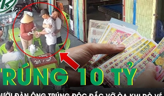 Đọc tờ giấy trên tay, người đàn ông vỡ òa khi dò vé số, phát hiện trúng độc đắc 10 tỷ