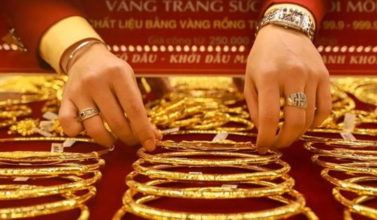Chốt giá vàng hôm nay ngày 5/5 đảo chiều giảm rất mạnh