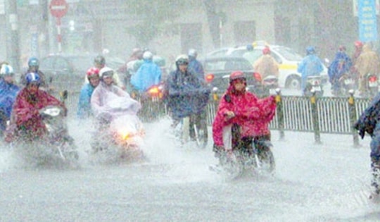 Chuyên gia cảnh báo Bắc Bộ sắp mưa lớn, tố lốc và mưa đá diện rộng