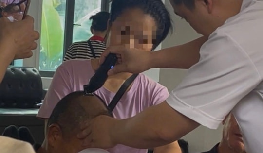 Đình chỉ cơ sở chữa 'bách bệnh' bằng 'giác hơi hút máu' ở Hà Nội
