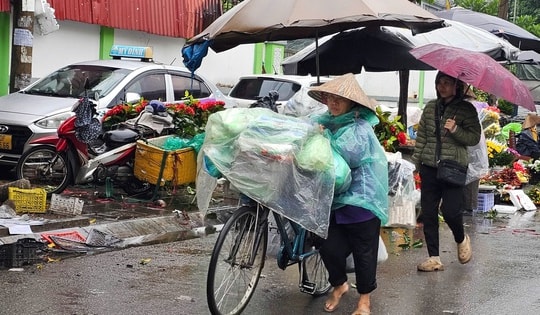 Không khí lạnh gây mưa dông diện rộng ở miền Bắc từ đêm mai