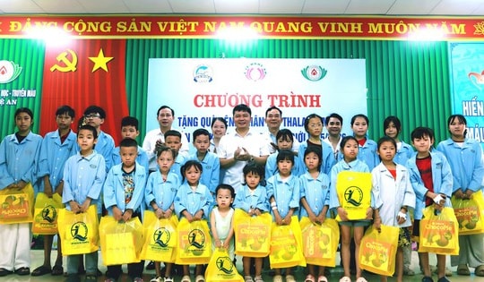 Thêm cơ hội điều trị chuyên sâu cho bệnh nhân Thalassemia tại Nghệ An