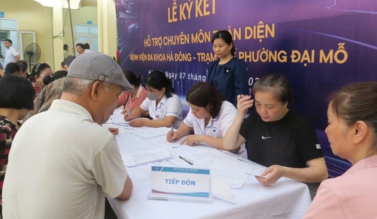 3 bệnh viện ở Hà Nội 'tiếp sức' cho Trạm Y tế phường Đại Mỗ