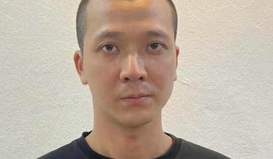 Bắt tài xế xe ôm dùng dao đe dọa đôi vợ chồng để ép trả thêm tiền