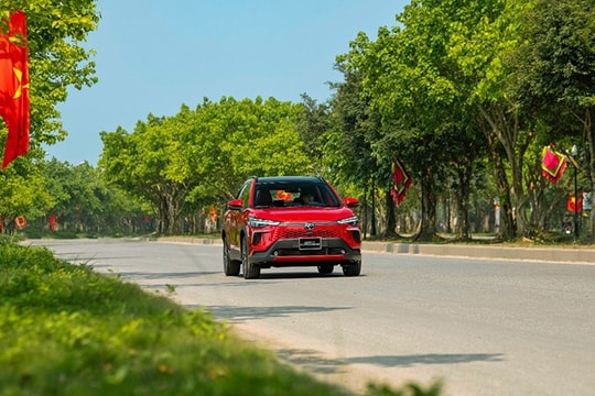 Toyota Corolla Cross 2026: Giá lăn bánh, thông số và nâng cấp mới nhất