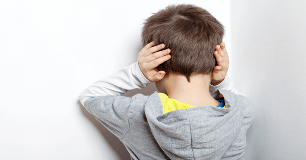 Bộ Y tế hướng dẫn khám phát hiện nguy cơ trẻ tự kỷ qua 20 câu hỏi trắc nghiệm