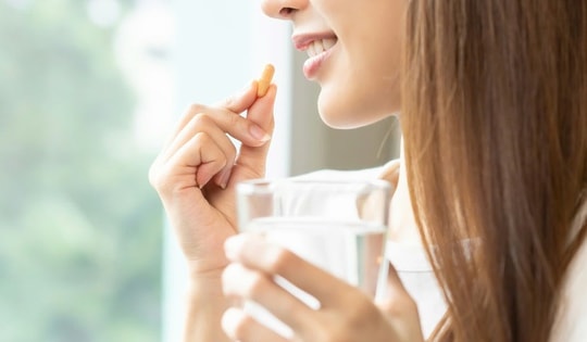 Người hay thức khuya nên bổ sung những vi chất nào?