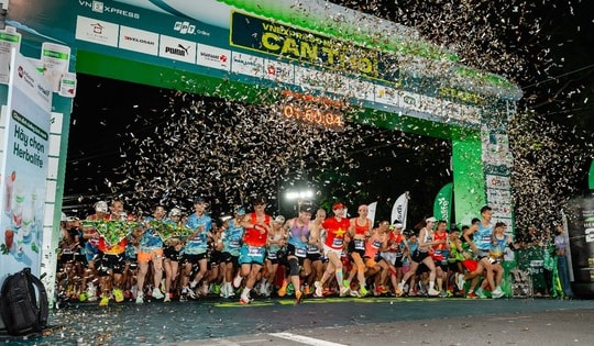 Herbalife Việt Nam tiếp tục đồng hành cùng Giải chạy VnExpress Marathon tại Thành phố Cần Thơ nhằm khuyến khích lối sống năng động và lành mạnh