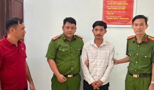 Lê Thanh Tuấn bị bắt tạm giam vì dùng điếu cày đánh bố ruột