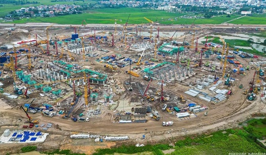 Hà Nội: Lộ diện những hàng ghế đầu tiên của sân vận động 135.000 chỗ