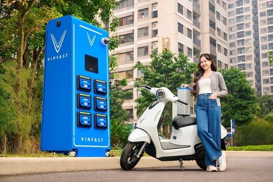 Đổi pin 1 phút, sạc miễn phí khắp nơi: Lý do người dùng chuộng xe điện VinFast