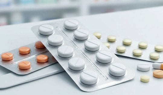 Axit uric đã về ngưỡng bình thường: Bệnh nhân gout có được tự ý dừng thuốc?