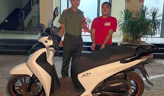 Chở khách lúc đêm khuya, tài xế công nghệ bị tấn công cướp xe SH