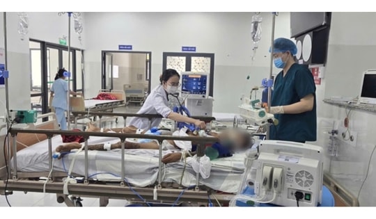 Bộ đôi ‘báo động đỏ liên viện’ và bác sĩ luân phiên cứu nhiều ca nguy kịch ở TPHCM