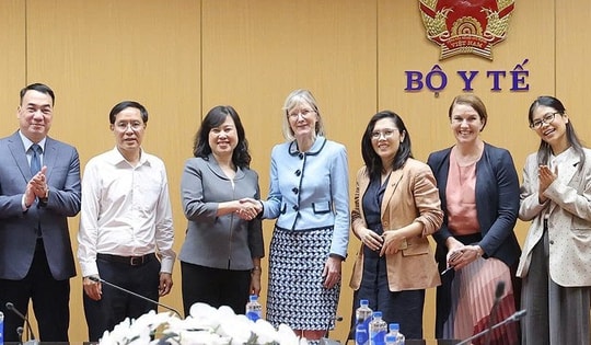 Bộ trưởng Đào Hồng Lan tiếp, làm việc với Đại sứ Úc Gillian Bird về thúc đẩy hợp tác y tế