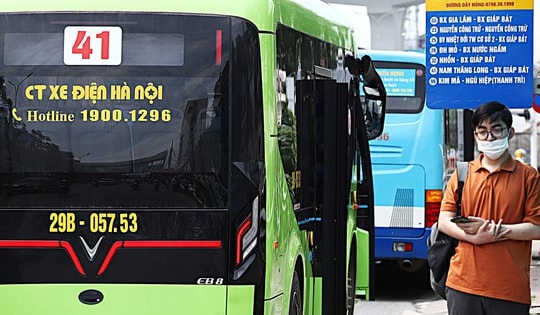 Hà Nội đề xuất miễn phí vé xe buýt, metro cho nhiều nhóm hành khách