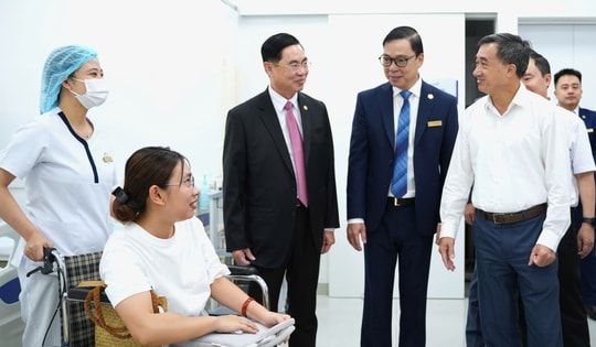 Tiêu chuẩn chất lượng nâng cao đối với bệnh viện phải lấy an toàn người bệnh làm trục xuyên suốt