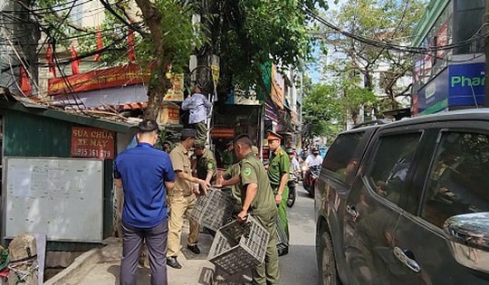 Ra quân duy trì trật tự đô thị: Đường thông hè thoáng, người dân tự giác chấp hành