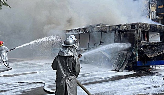 Sau vụ cháy xe buýt trên phố Lý Thường Kiệt: Hà Nội kiểm tra toàn diện phương tiện vận tải công cộng