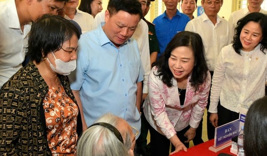 Bộ trưởng Đào Hồng Lan: Chăm sóc sức khỏe người dân từ sớm, từ xa và ngay tại cơ sở