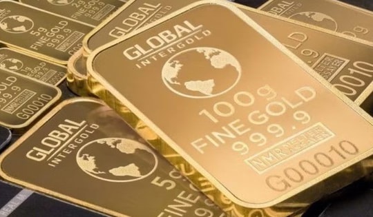 Giá vàng thế giới giảm khoảng 2,5% trong tuần qua