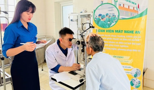 Đưa bác sĩ về xã giúp người dân thay đổi thói quen ‘có bệnh mới đi khám’