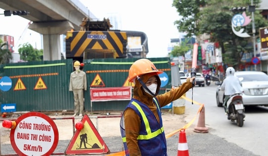 Hà Nội chốt hạn tháo rào thi công dự án chống ngập, hoàn trả mặt đường nhiều tuyến phố
