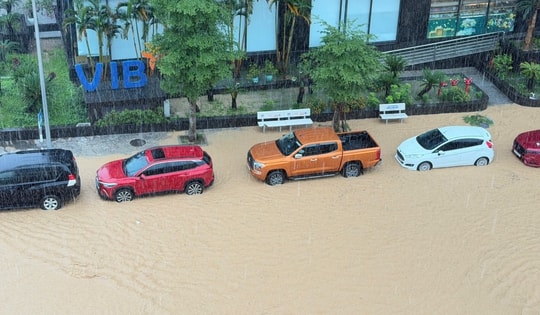Mưa lớn ở Quảng Ninh gây ngập lụt, sạt lở nhiều nơi