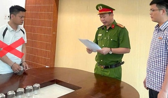 Khoe có mối quan hệ quen biết, nguyên cán bộ ở Hải Dương lừa gần 200 triệu