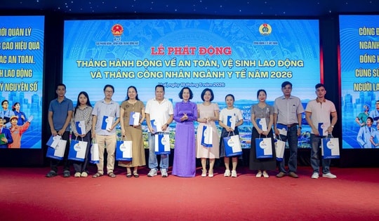 Hoàn thiện chính sách tạo môi trường làm việc an toàn cho nhân viên y tế