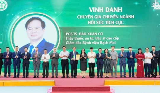Thứ trưởng Đỗ Xuân Tuyên: Điều làm nên thương hiệu Bạch Mai chính là đội ngũ cán bộ tận tụy, giàu y đức