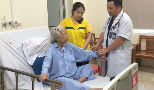 Kỹ thuật đỉnh cao trong can thiệp tim mạch: Mở cơ hội sống cho người bệnh hẹp van động mạch chủ nguy kịch