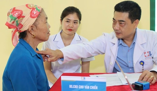 Y tế Nghệ An đưa chăm sóc sức khỏe đến bản làng xa