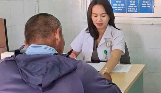 Nỗ lực vì lợi ích của bệnh nhân HIV/AIDS