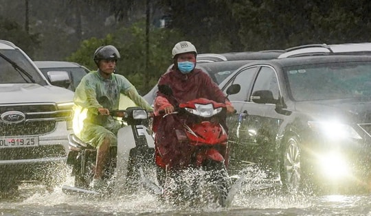 Bắc Bộ mưa lớn dồn dập đến 21/5, nguy cơ cao xảy ra lũ quét