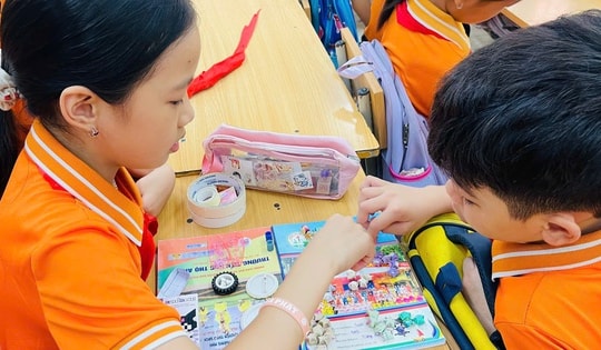 Nghỉ hè: Phụ huynh 'loay hoay' cho con học thêm hay đi trải nghiệm?