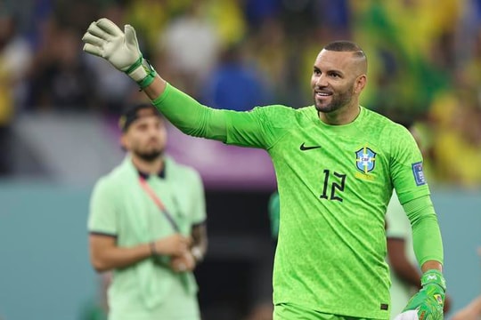 Thủ môn Brazil ngất xỉu khi biết tin được dự World Cup 2026 cùng ĐTQG