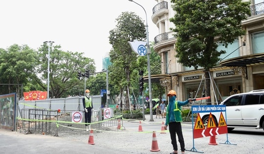 Hà Nội rào chắn loạt tuyến phố trung tâm để thi công chống ngập úng