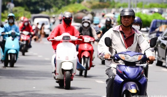 Hôm nay Hà Nội nóng nhất cả nước với mức nhiệt lên đến gần 39 độ