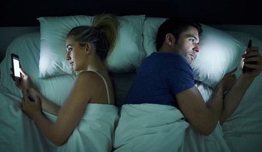 Tỷ lệ sinh toàn cầu lao dốc sau khi điện thoại thông minh ra đời